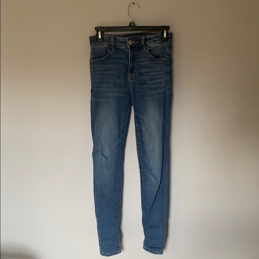 American Eagle medium wash skinny jeans